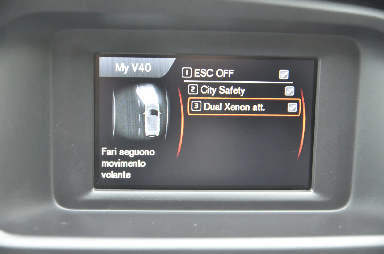 Volvo v 40 D3 Momentum