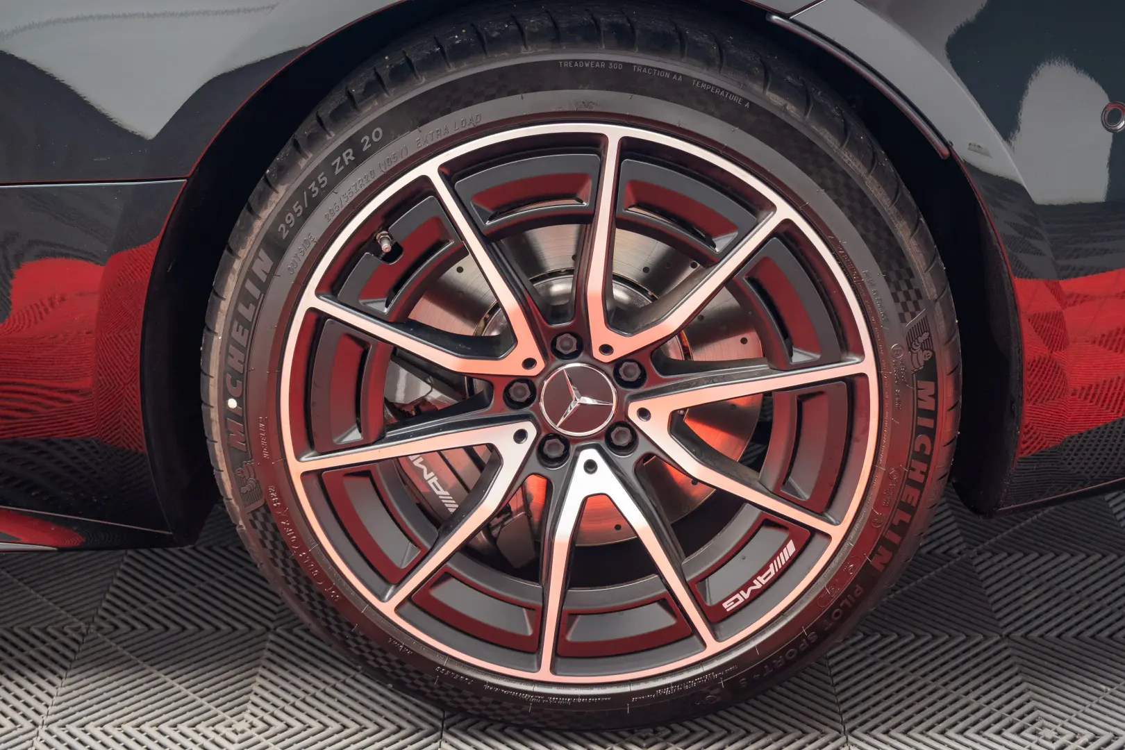 Mercedes Benz SL 43 AMG