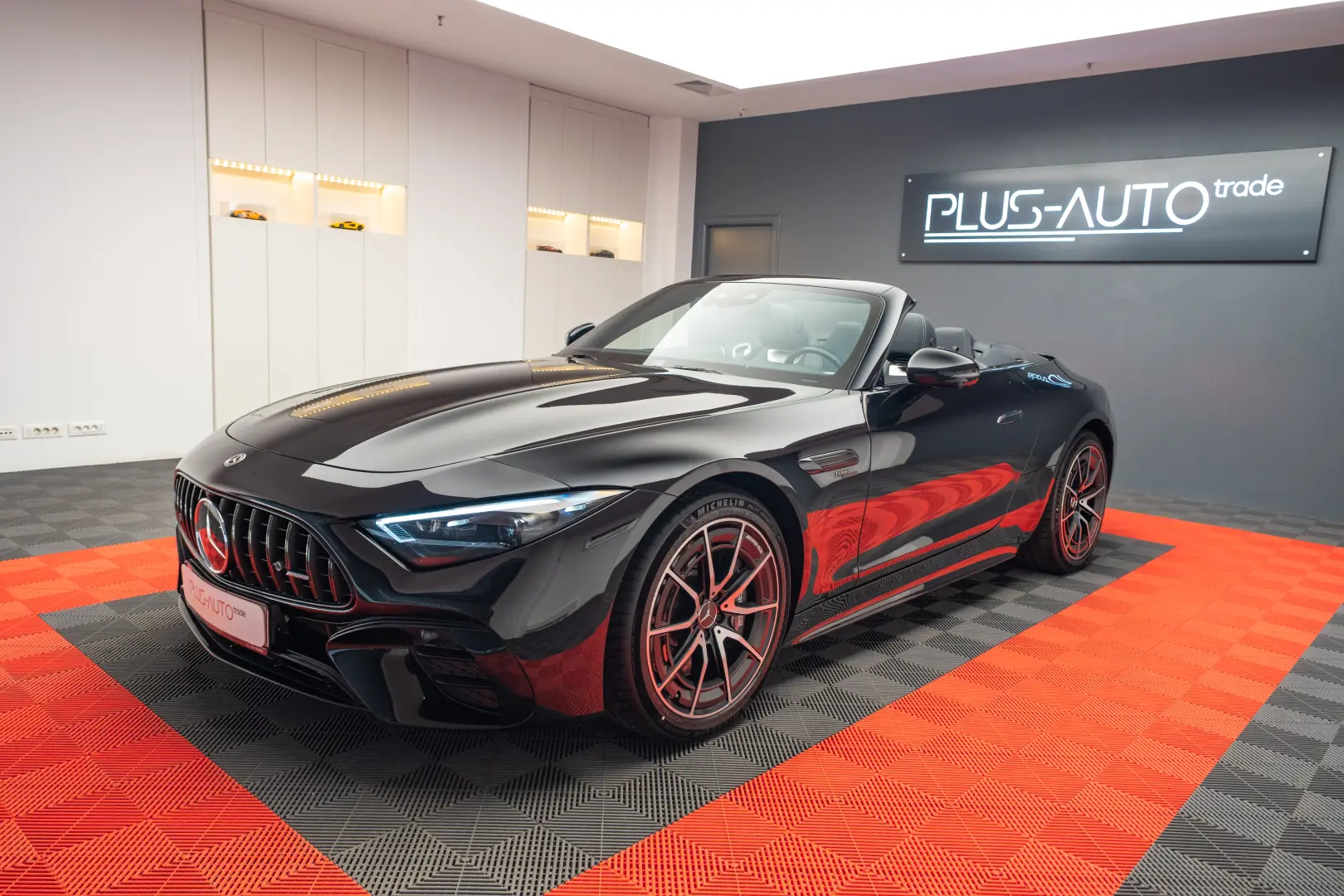 Mercedes Benz SL 43 AMG