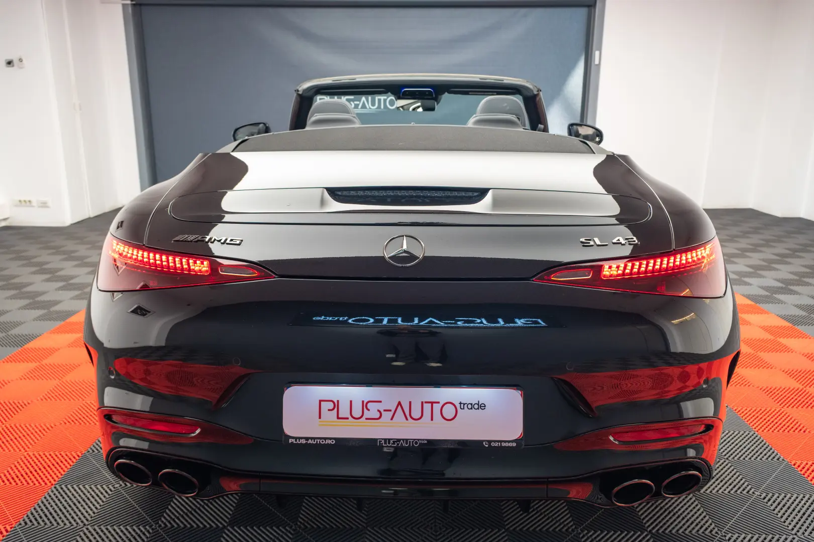 Mercedes Benz SL 43 AMG