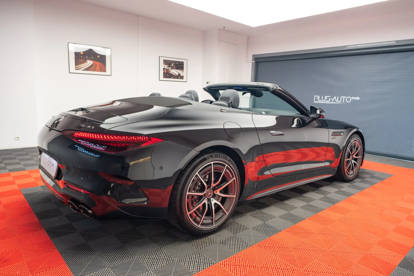Mercedes Benz SL 43 AMG