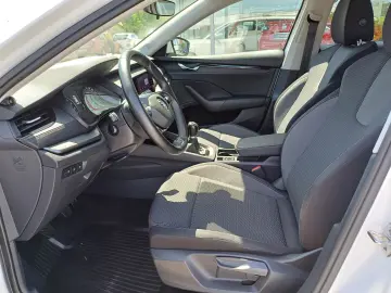 SKODA Octavia Ambition 2.0 Tdi 115 Cp