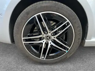 V 300 d EXCLUSIVE Lang AMG Line Night Paket