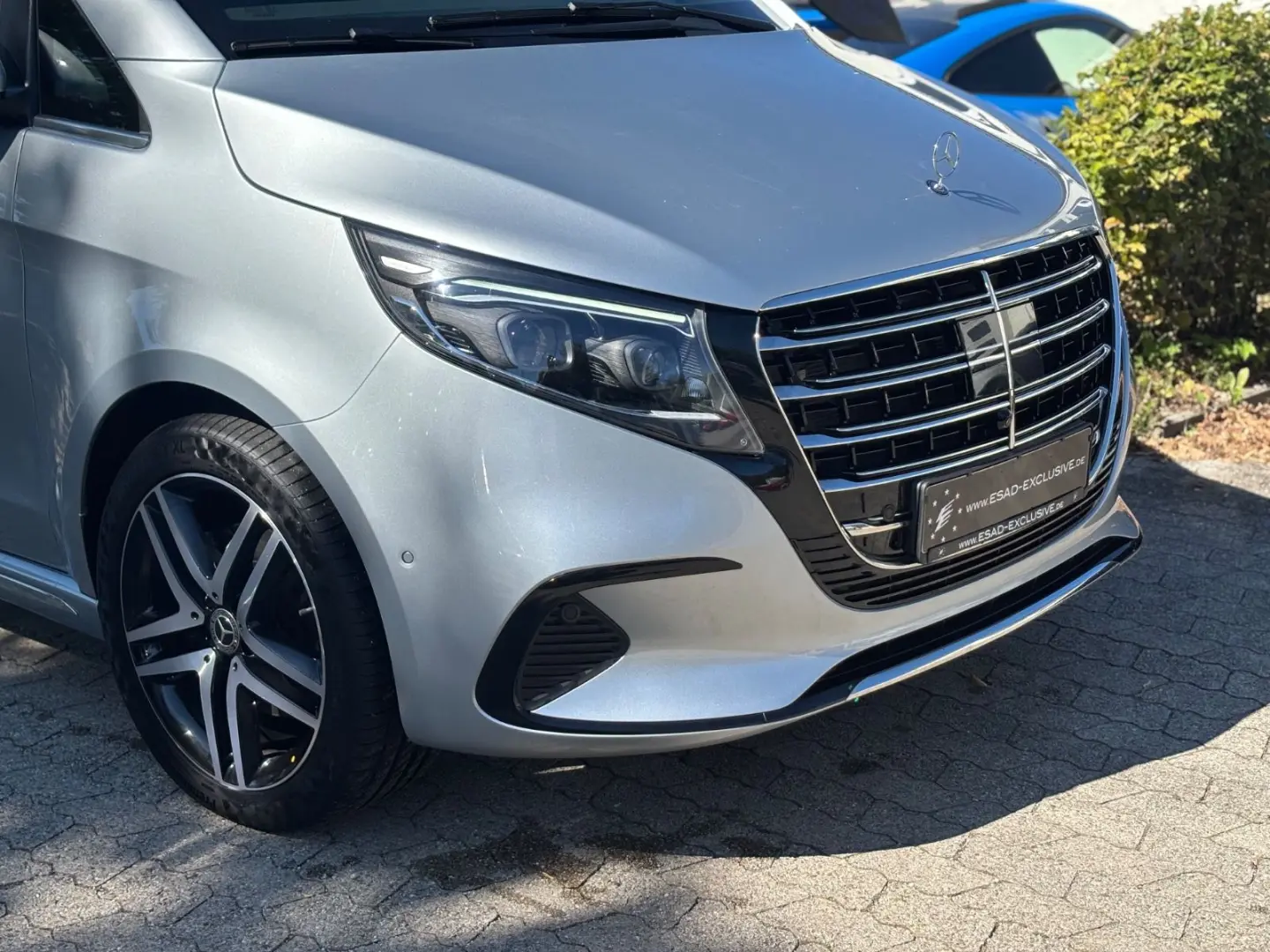 V300d 4MATIC EXCLUSIVE lang AHK AeroKit AMG MBUX