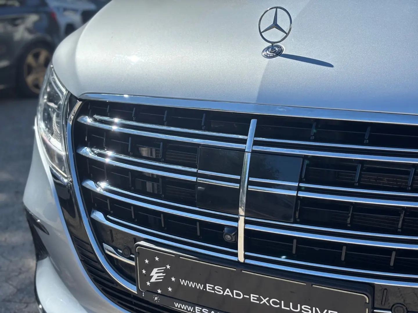 V300d 4MATIC EXCLUSIVE lang AHK AeroKit AMG MBUX