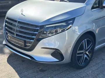 V300d 4MATIC EXCLUSIVE lang AHK AeroKit AMG MBUX