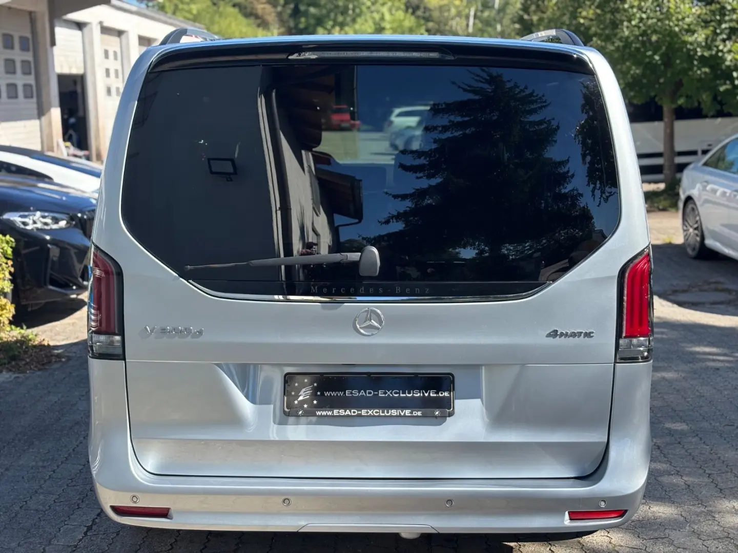 V300d 4MATIC EXCLUSIVE lang AHK AeroKit AMG MBUX