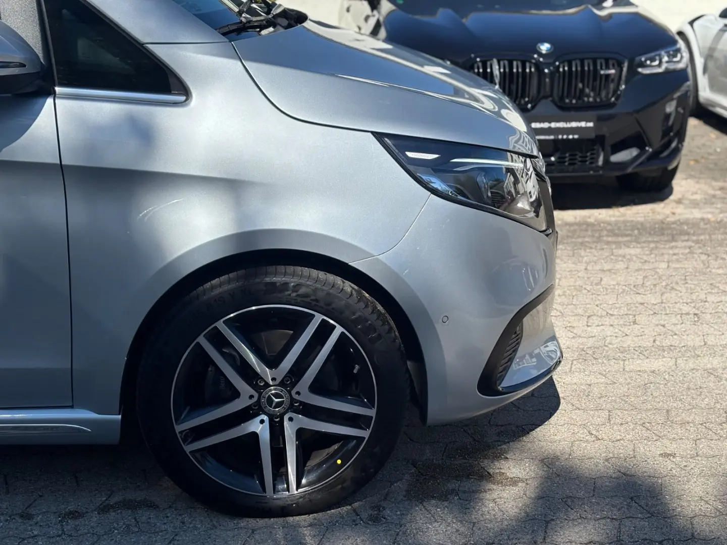 V300d 4MATIC EXCLUSIVE lang AHK AeroKit AMG MBUX