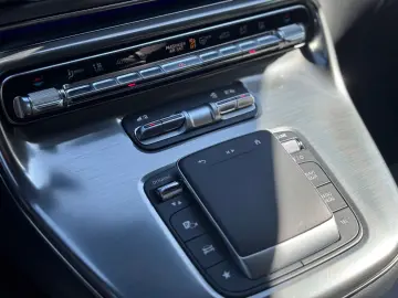 V300d 4MATIC EXCLUSIVE lang AHK AeroKit AMG MBUX