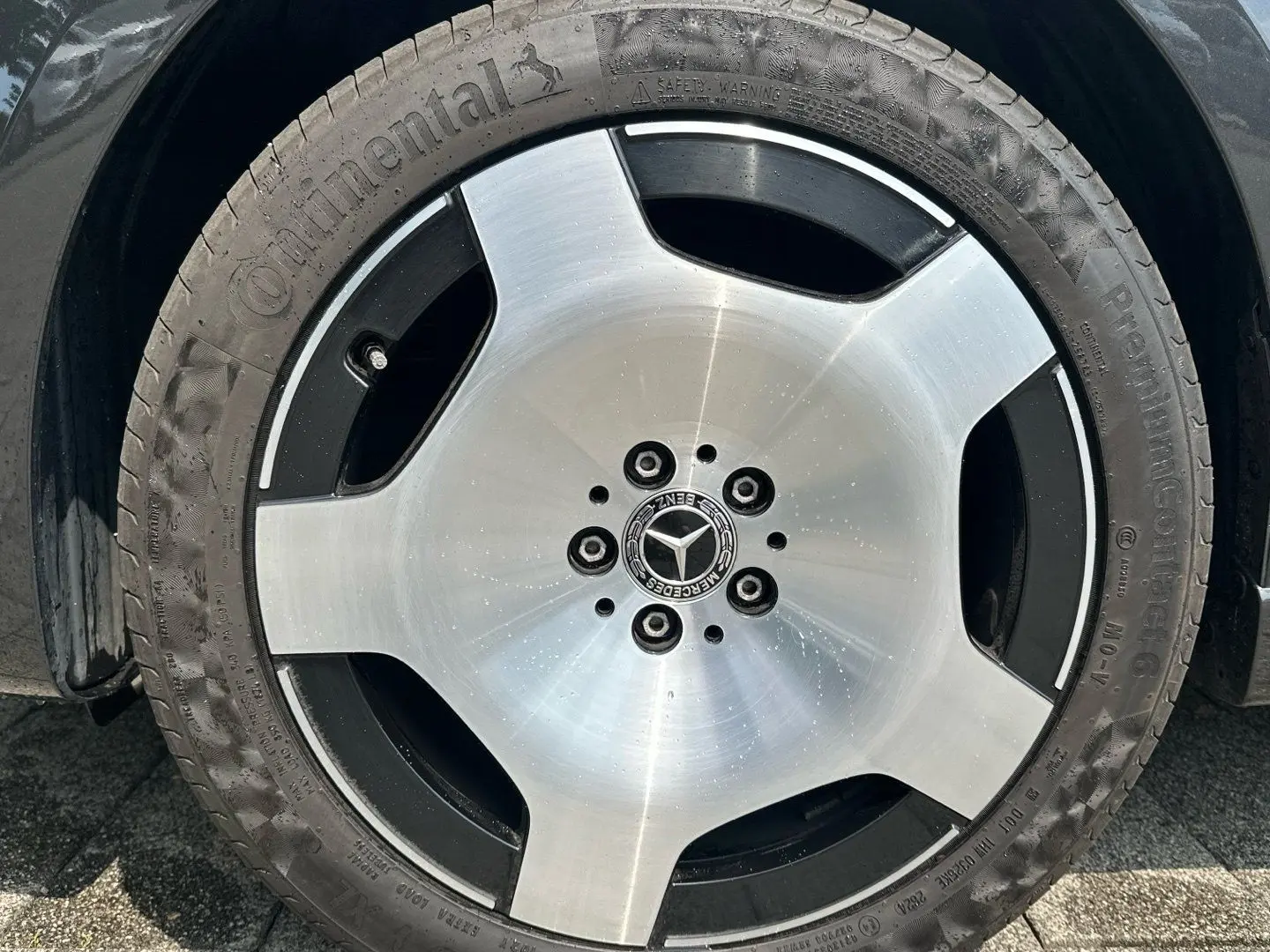 V 300d Exclusive 4x4 lang AIRMATIC Pano 360  AHK