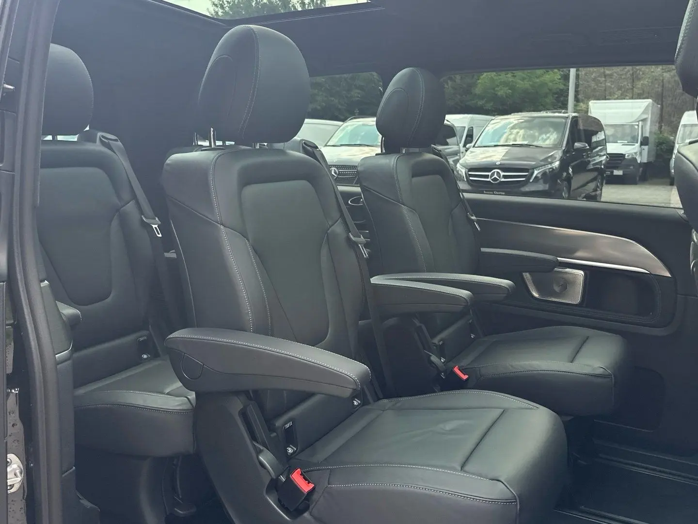V 300d Exclusive 4x4 lang AIRMATIC Pano 360  AHK