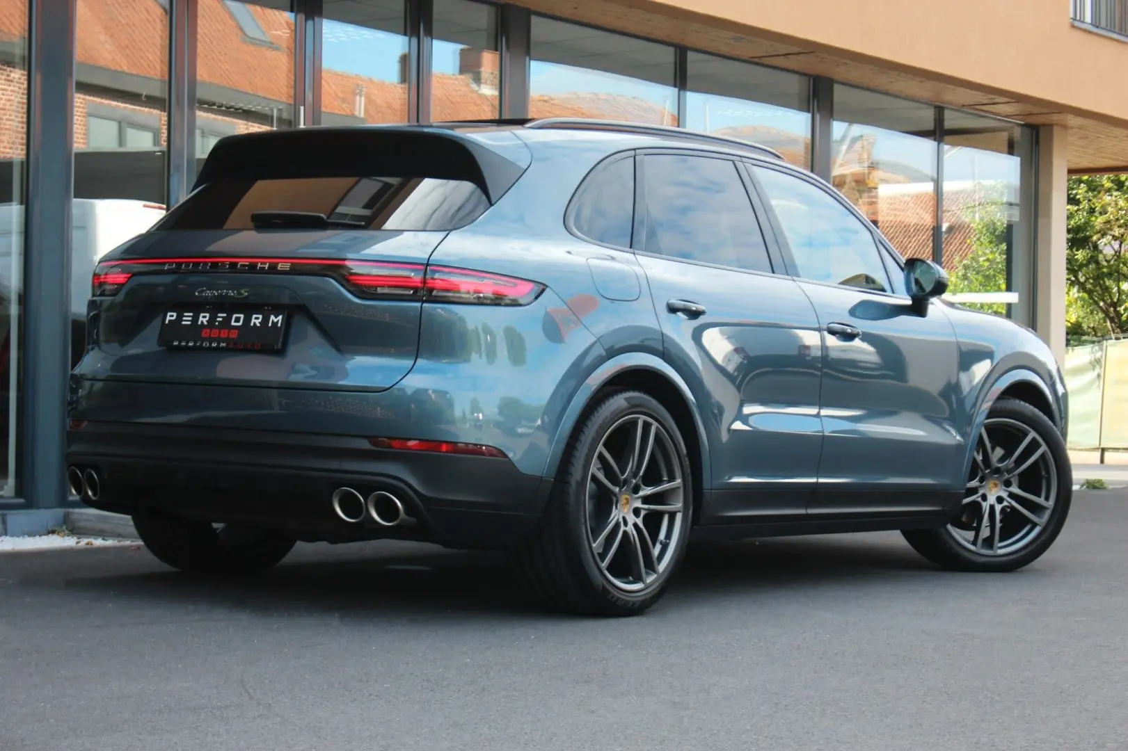 Cayenne Basis