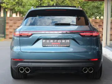 Cayenne Basis
