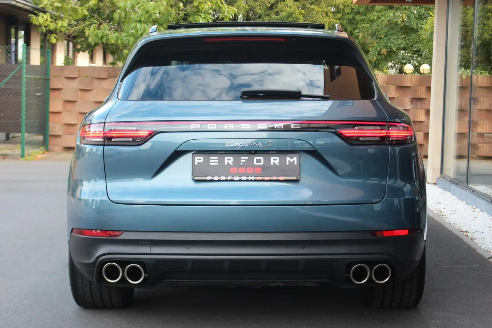 Cayenne Basis