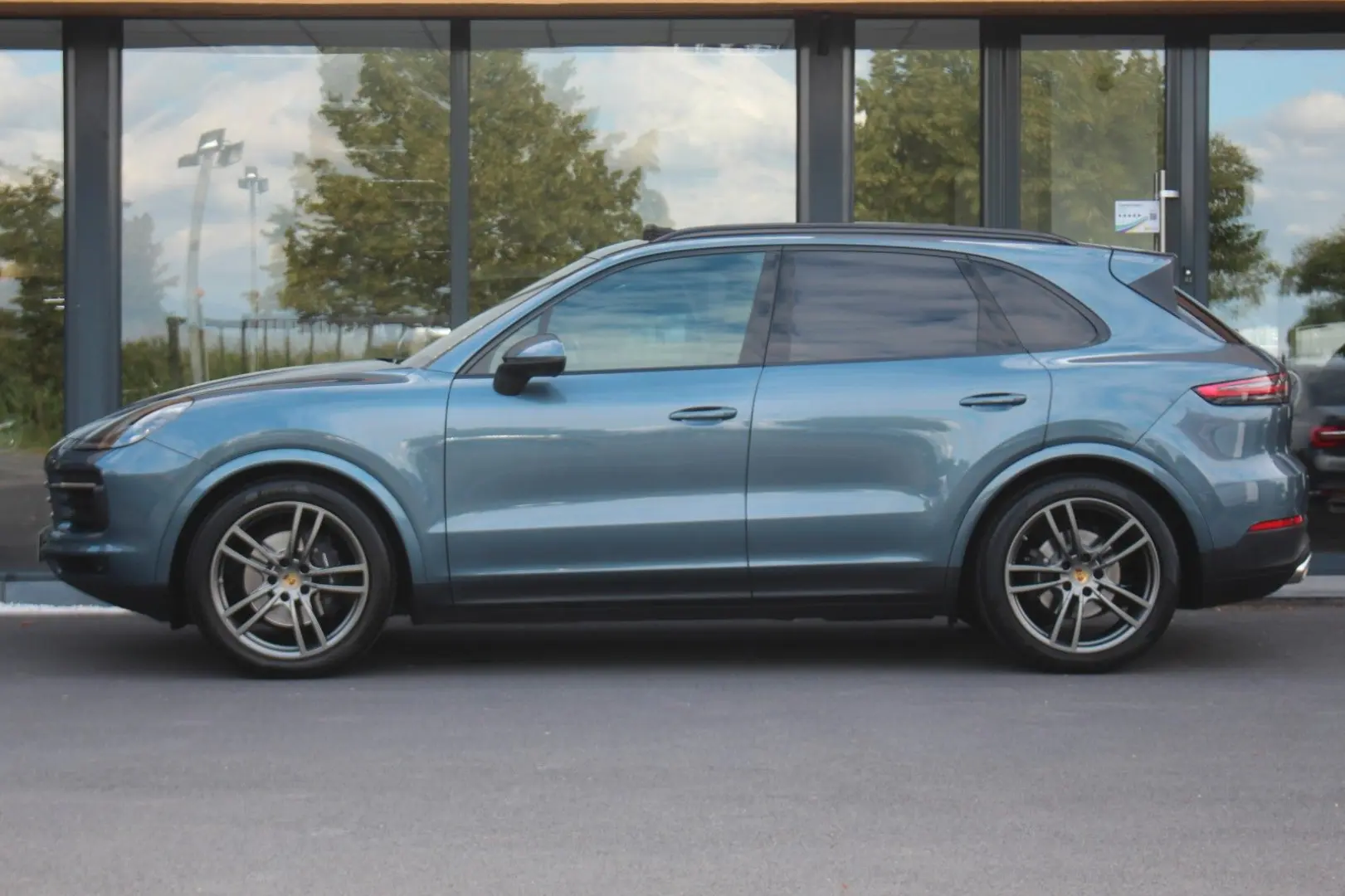 Cayenne Basis