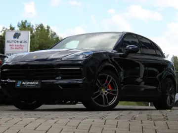 Cayenne S/Sport-Chrono/Panorama/22''/Festpreis