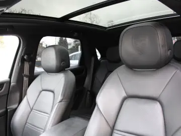 Cayenne S/Sport-Chrono/Panorama/22''/Festpreis