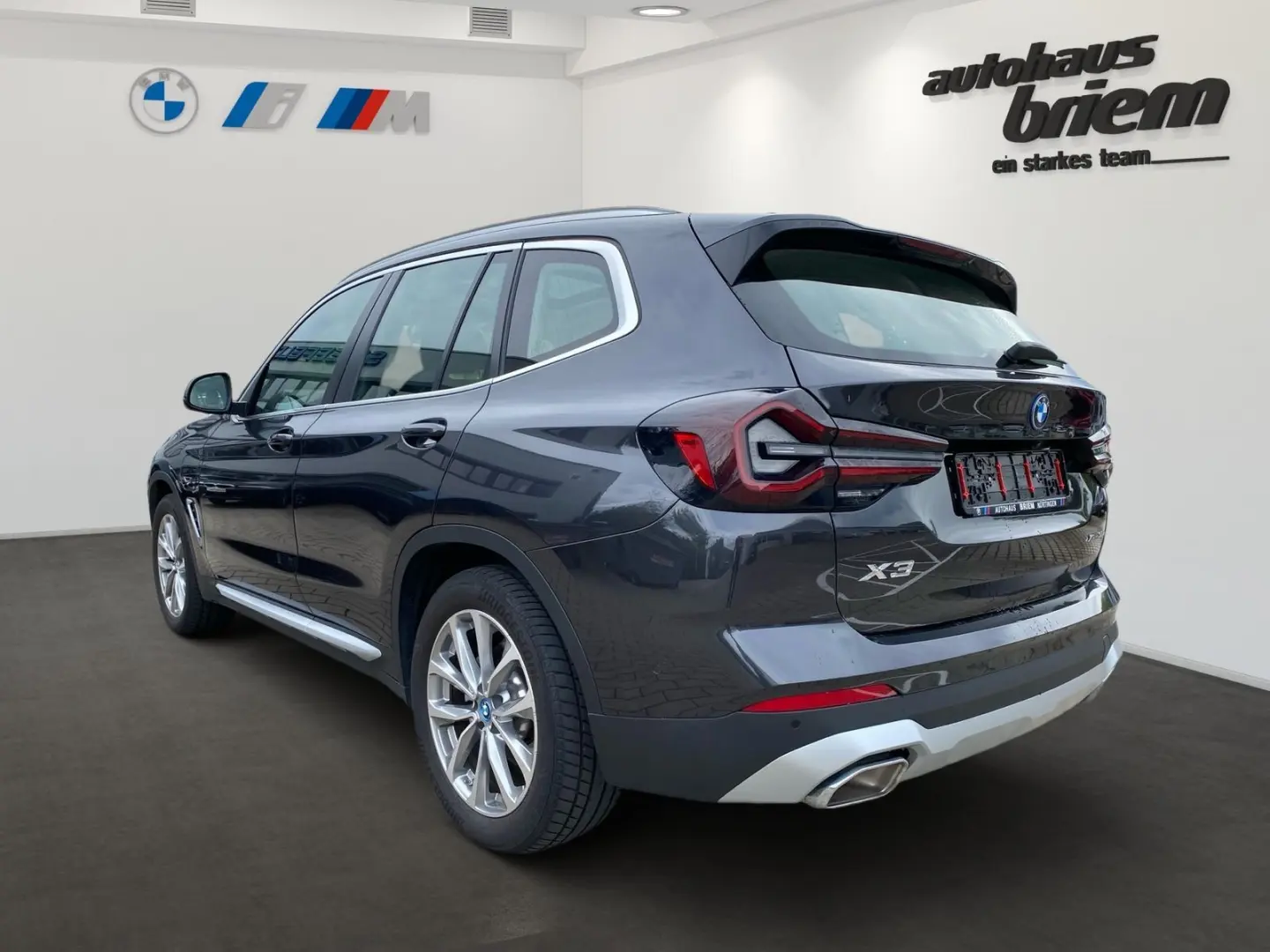 BMW  X3 xDrive30e Touring, HYBRID