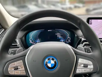 BMW  X3 xDrive30e Touring, HYBRID
