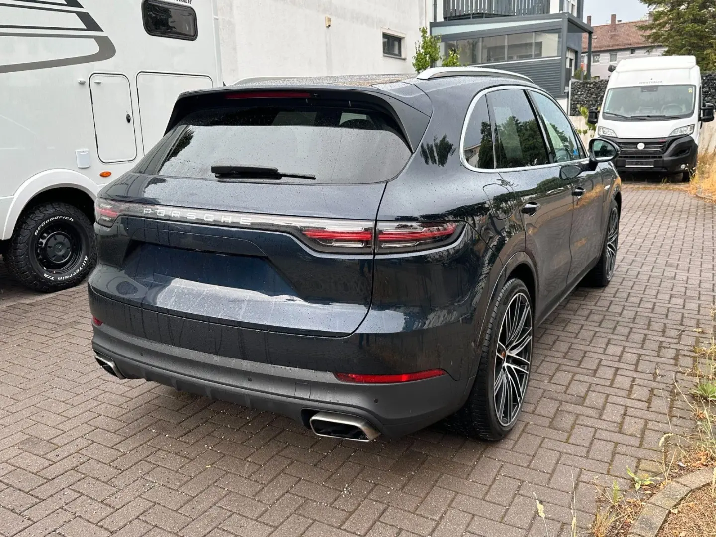 Cayenne E-Hybrid*Pano*Luft*22Zoll*AHK*360Kamera*