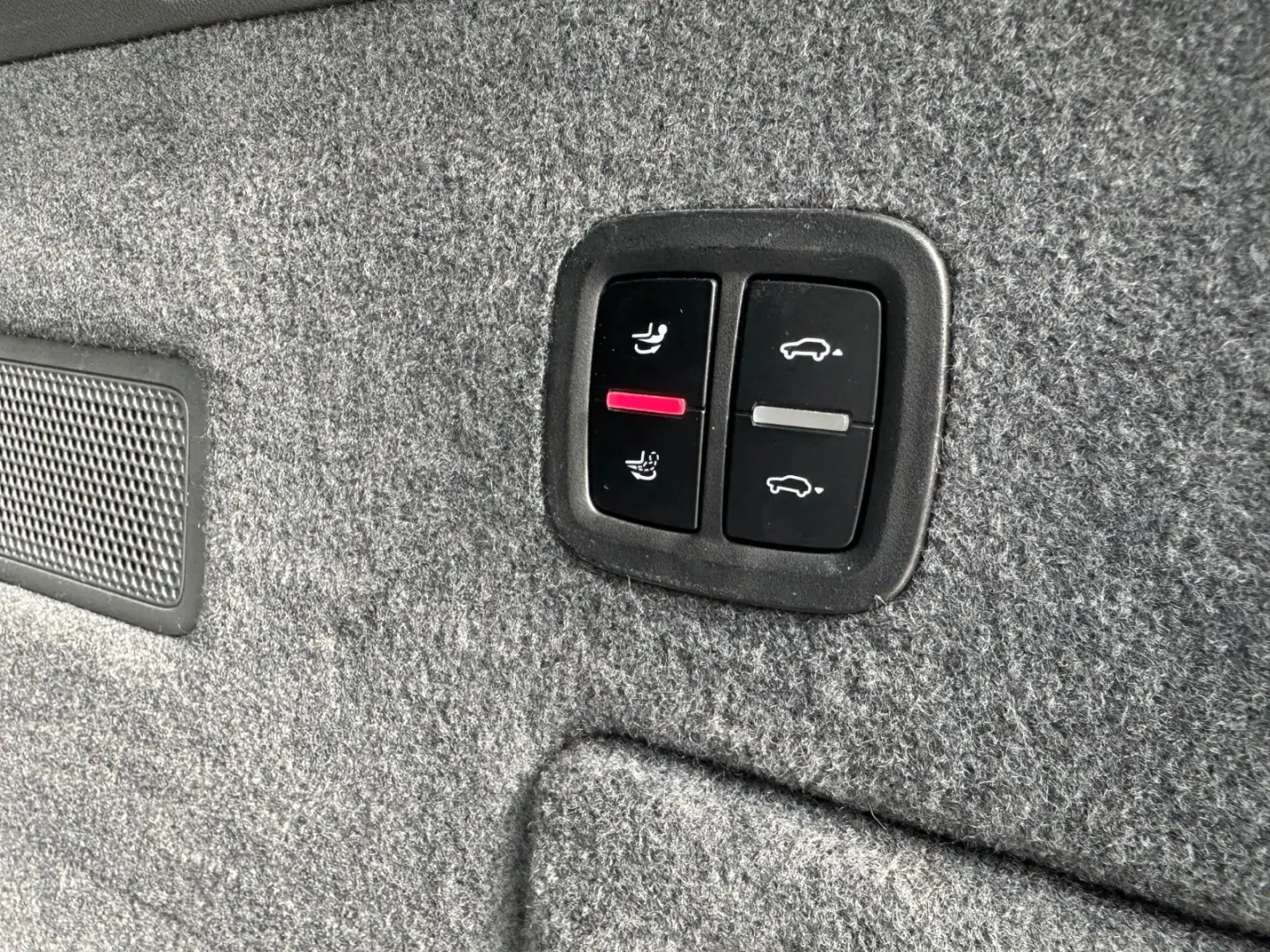 Cayenne E-Hybrid*Pano*Luft*22Zoll*AHK*360Kamera*