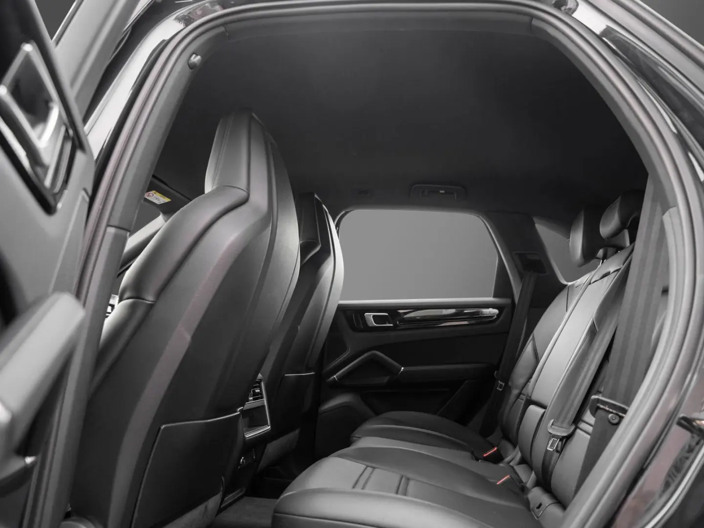 Cayenne PDLS+ AHK Ambiente 18-Wege 90l Luft