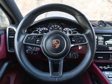 Cayenne Coupe SPORT-CHRONO MATRIX TOTW KAM PASM