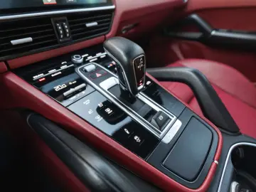 Cayenne Coupe SPORT-CHRONO MATRIX TOTW KAM PASM