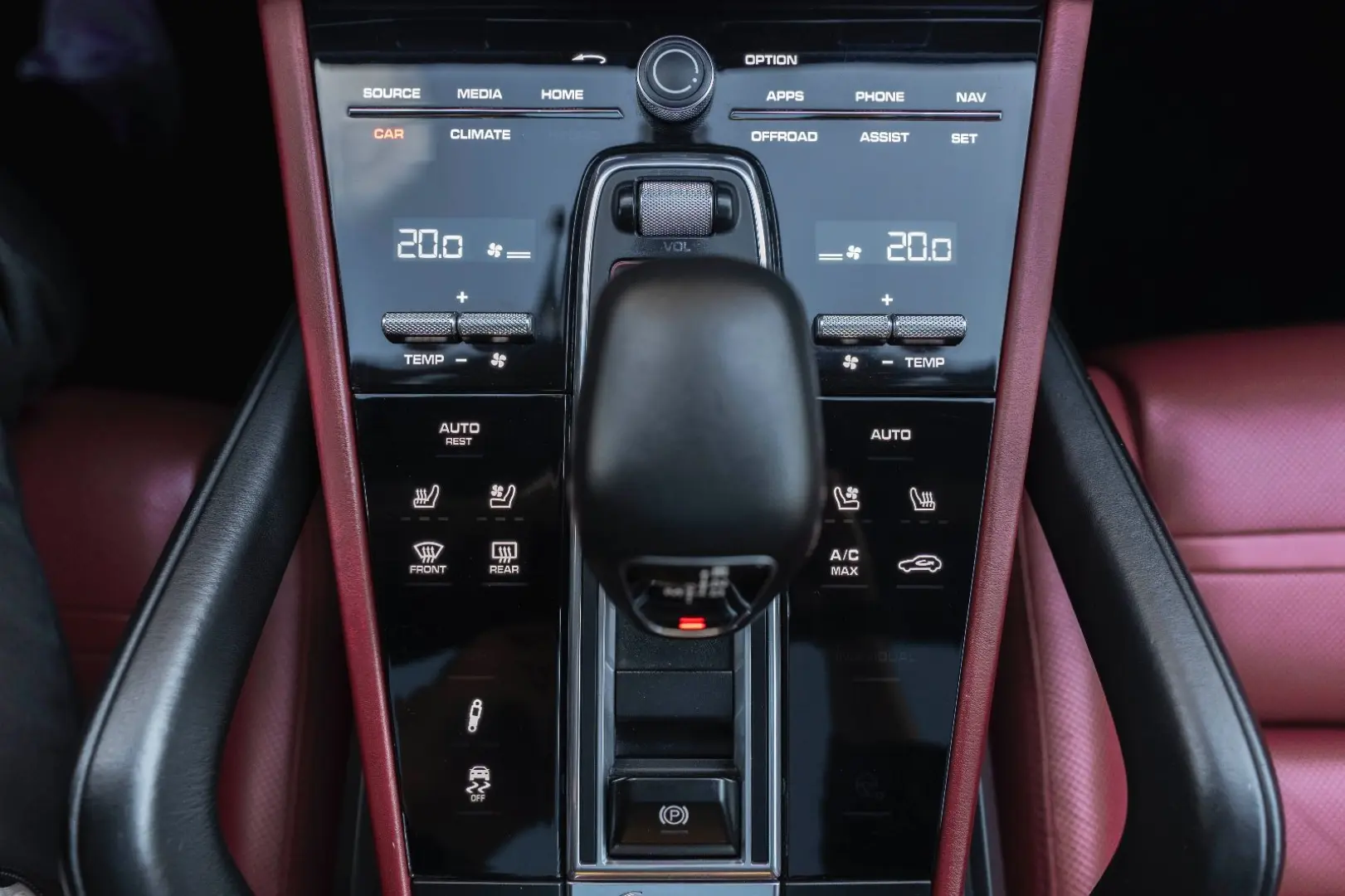 Cayenne Coupe SPORT-CHRONO MATRIX TOTW KAM PASM
