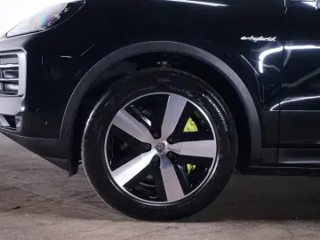 Cayenne 3.0 PHEV e Hybrid Tiptronic S*360°*Bose