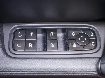 Cayenne 3.0 PHEV e Hybrid Tiptronic S*360°*Bose