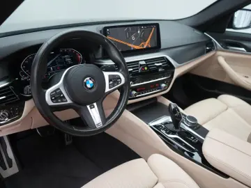 BMW 530 d xDrive M Sport Navi/Leder/ACC