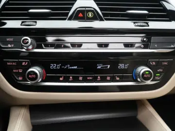 BMW 530 d xDrive M Sport Navi/Leder/ACC