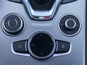 Alfa Romeo Stelvio 2.2 Diesel 16V AT8 Q4 Sprint