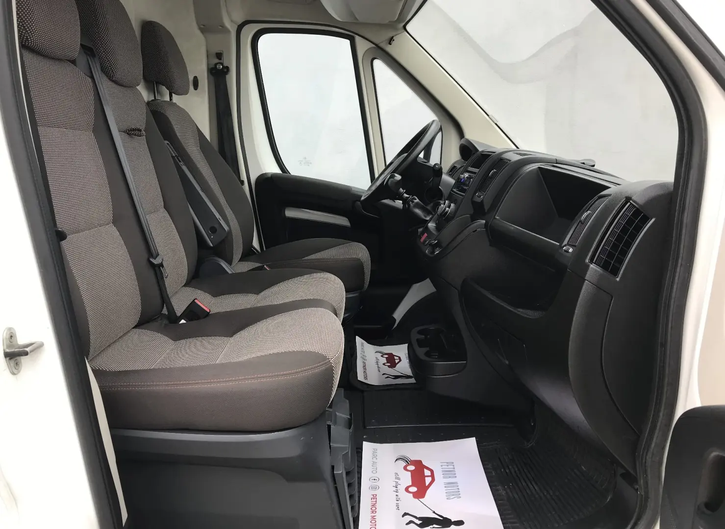 Peugeot Boxer HDi 330 L1H1 S&S Active