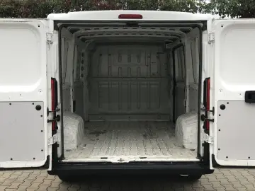 Peugeot Boxer HDi 330 L1H1 S&S Active