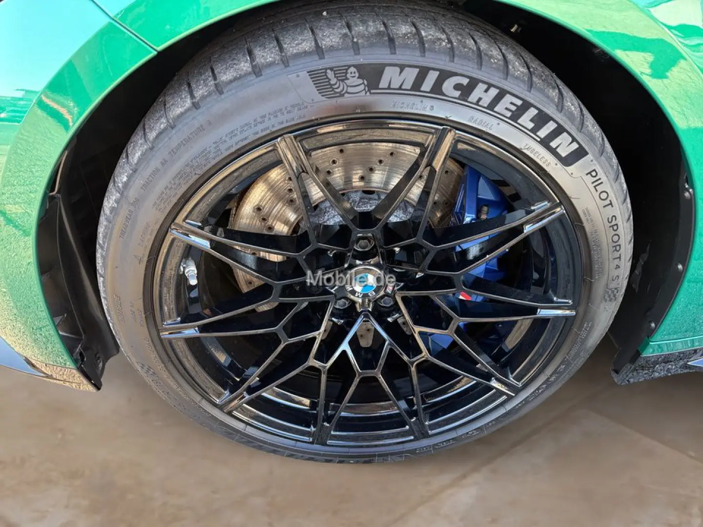 BMW M4 Competition M xDrive