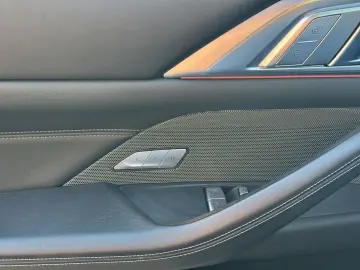BMW M4 xDrive Competition Coupe H&K