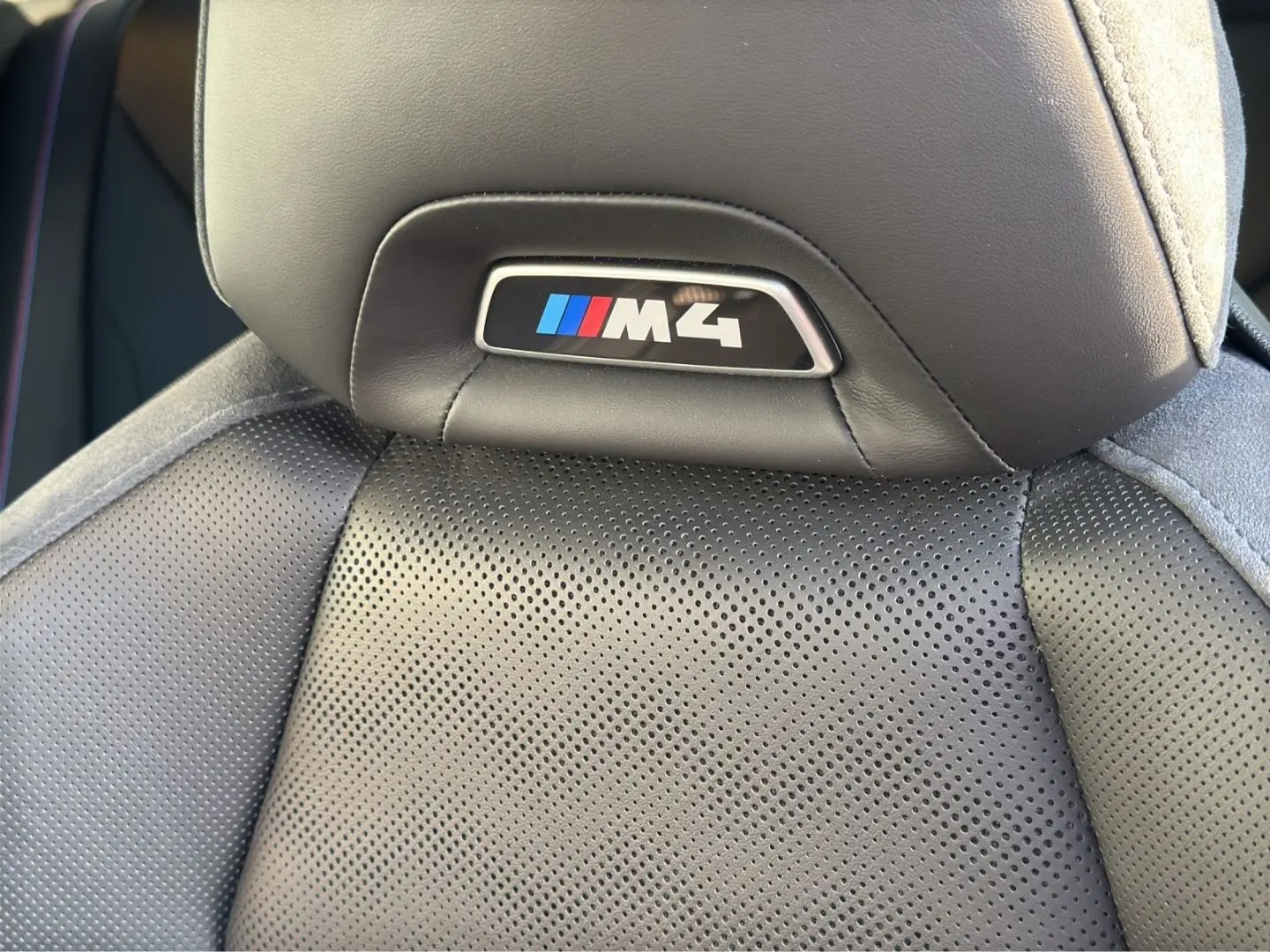 BMW M4 xDrive Competition Coupe H&K