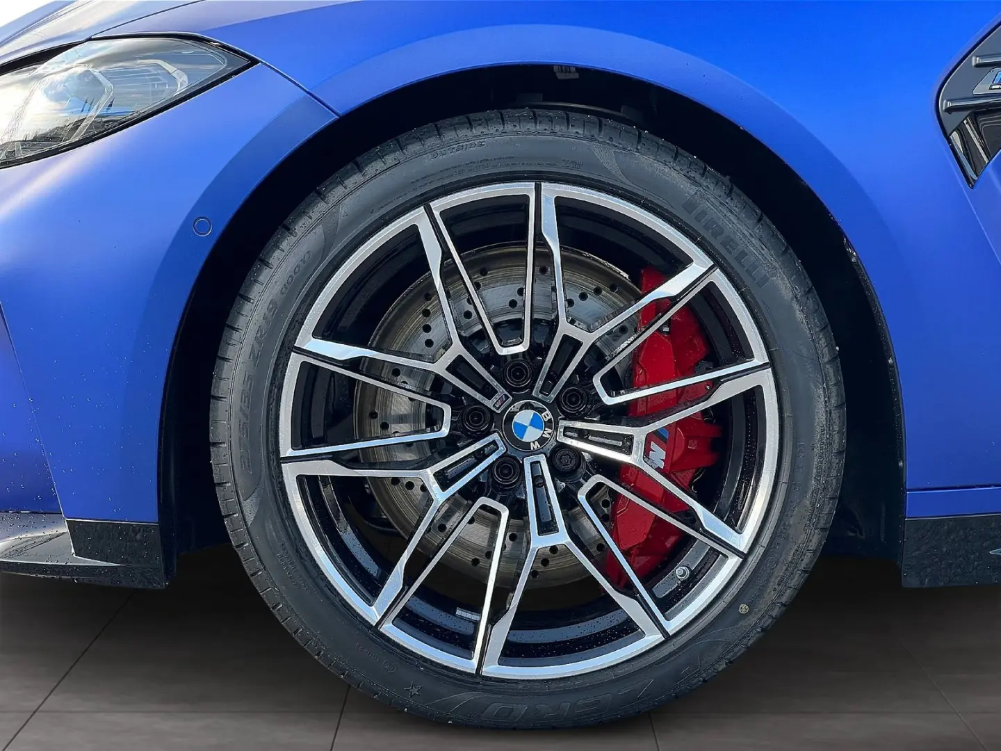BMW M4 Competition M xDrive Head-Up HK