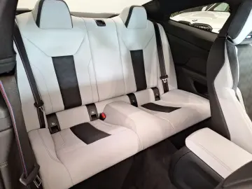 BMW M4 Competition M xDrive Coupé H K