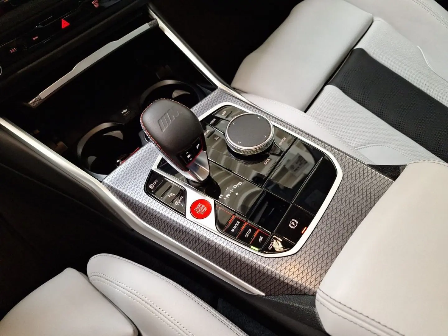 BMW M4 Competition M xDrive Coupé H K