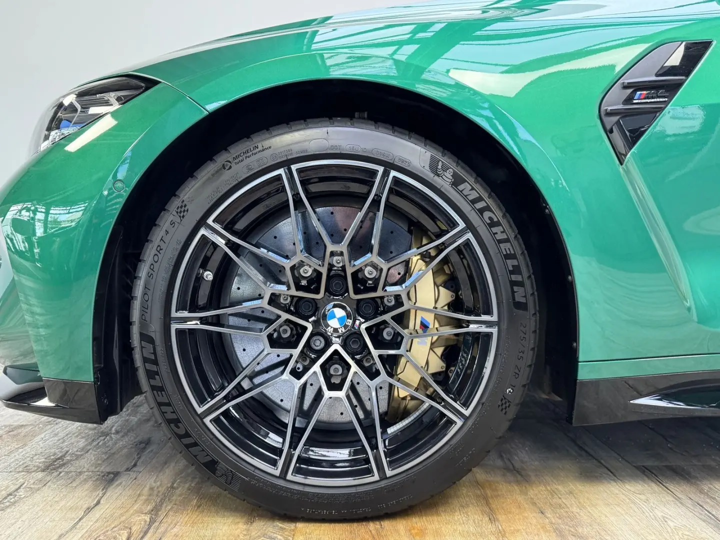 BMW M4 xDr. Comp. Ceramik Brakes Race Track