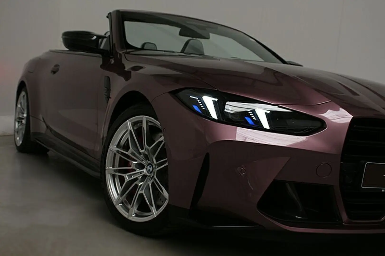BMW  M4 Competition Cab. M xDrive Individual !!!