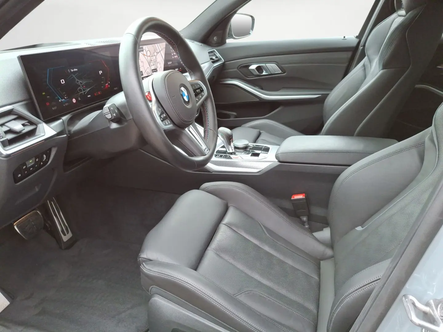 BMW M3 Competition M xDrive Driving Assistant