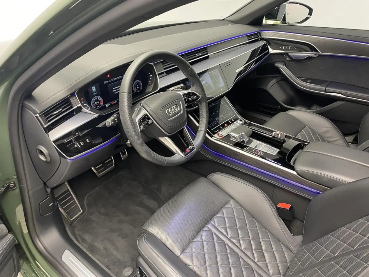 Audi S8 4.0 TFSI quattro Pano + OLED Klima
