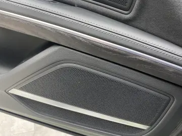 Audi S8 4.0 TFSI quattro Pano + OLED Klima