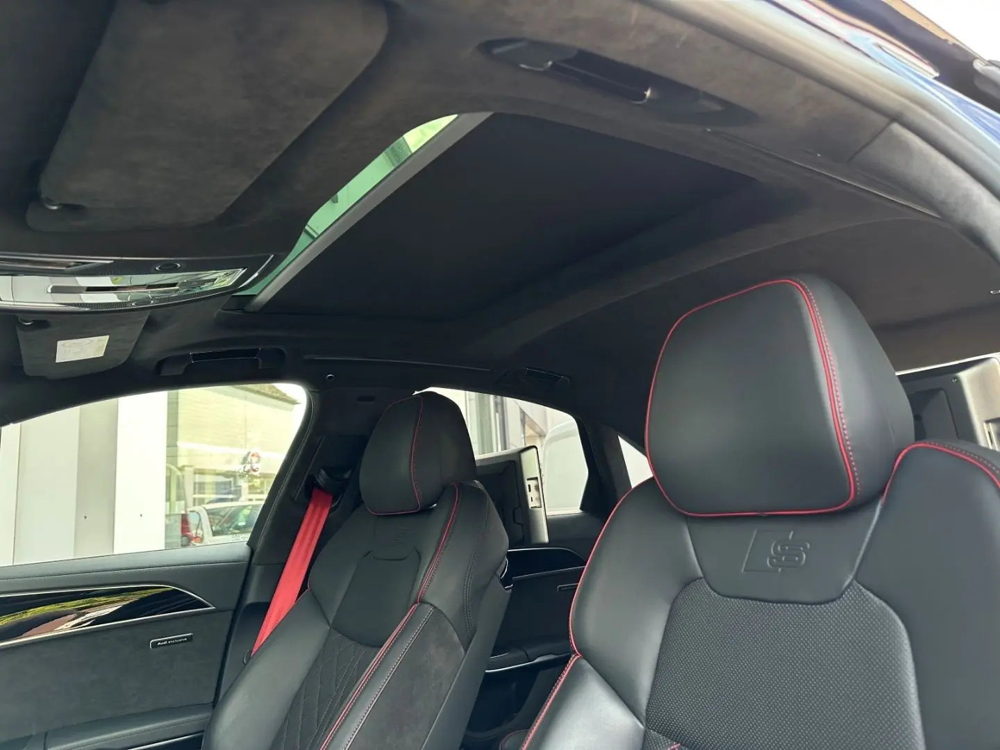AUDI S8 4.0TFSI QUATTRO PANO HUD LASER TV 360° B&O