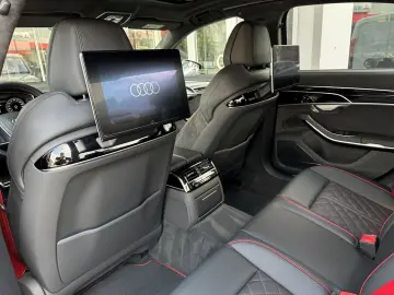AUDI S8 4.0TFSI QUATTRO PANO HUD LASER TV 360° B&O