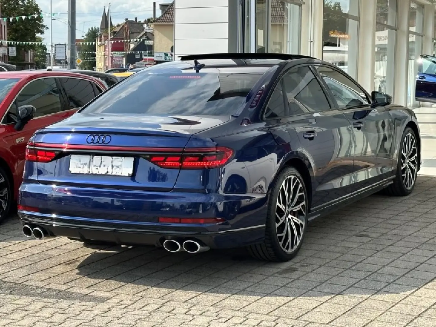 AUDI S8 4.0TFSI QUATTRO PANO HUD LASER TV 360° B&O